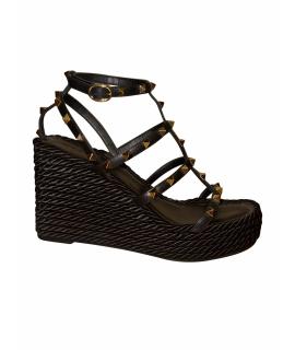 VALENTINO Босоножки