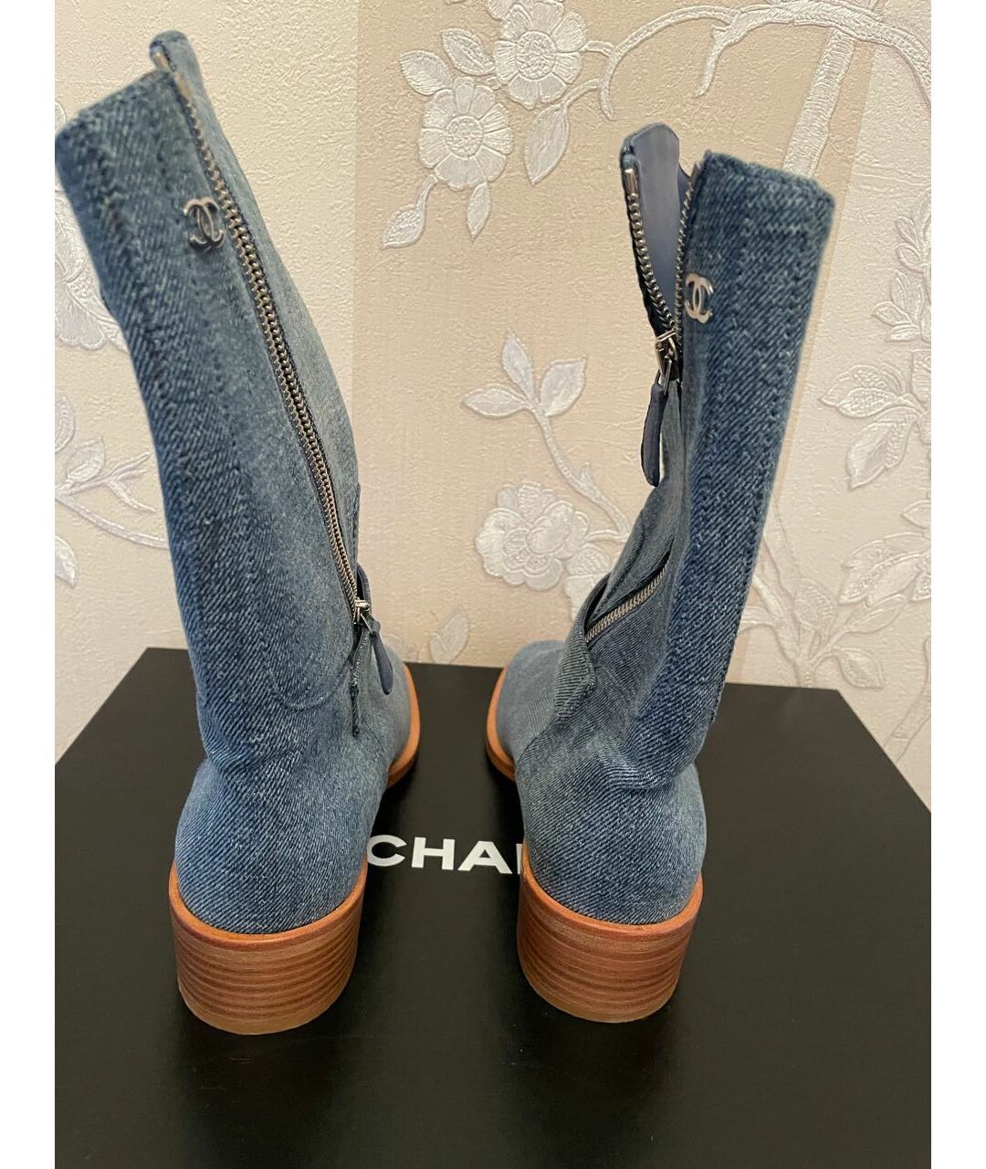 CHANEL Голубые текстильные сапоги, фото 4