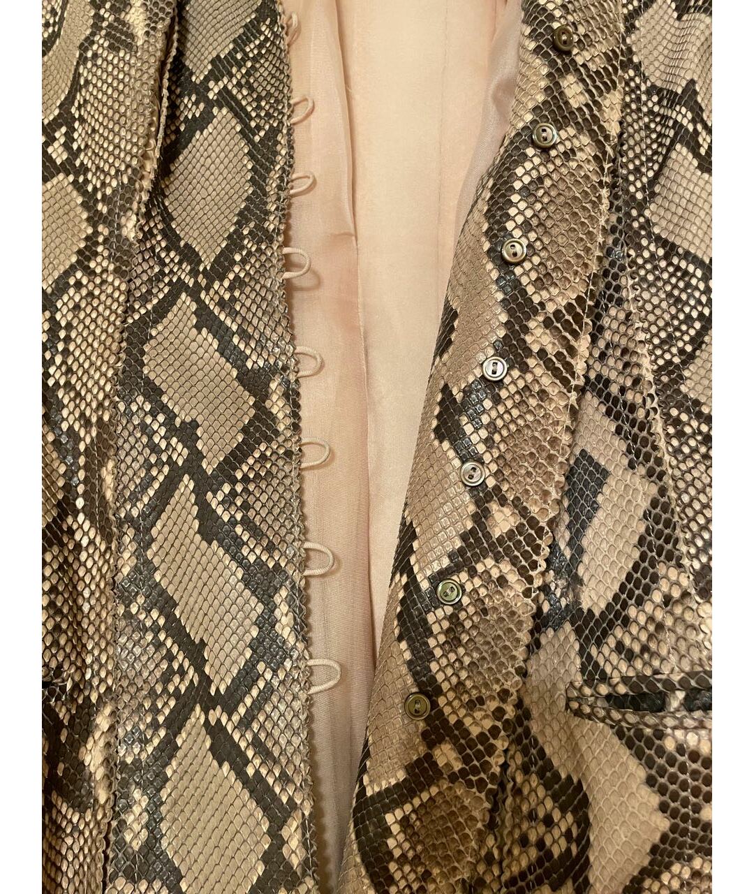 LOUIS VUITTON Бежевый тренч/плащ из экзотической кожи, фото 5