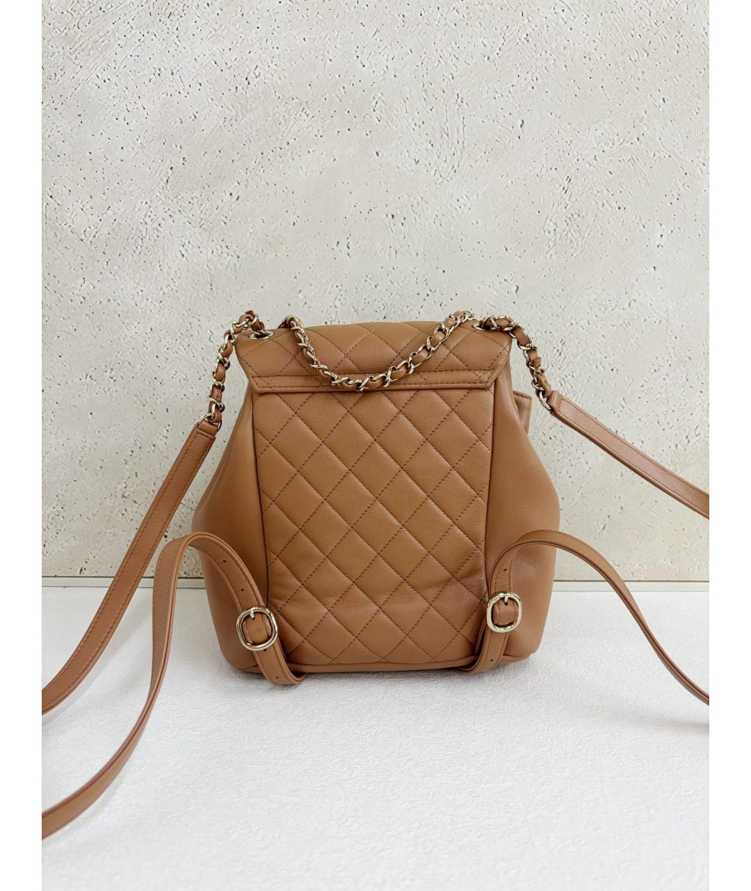 CHANEL Коричневый кожаный рюкзак, фото 2