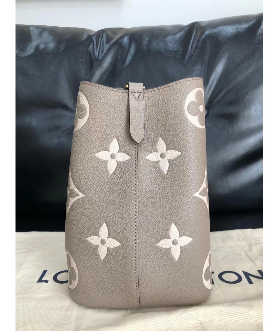 LOUIS VUITTON Серая кожаная сумка через плечо, фото 4