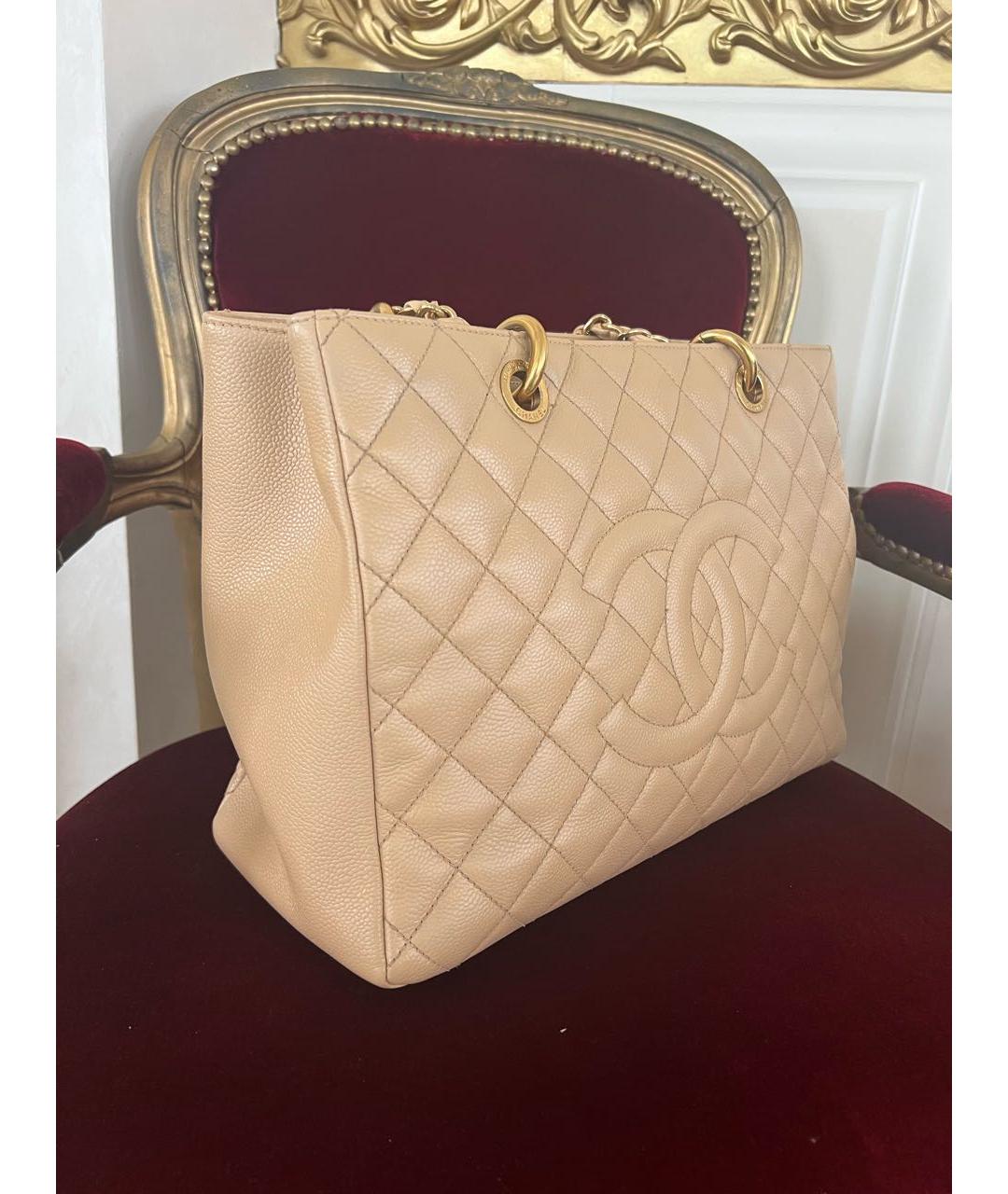 CHANEL Бежевая кожаная сумка тоут, фото 2