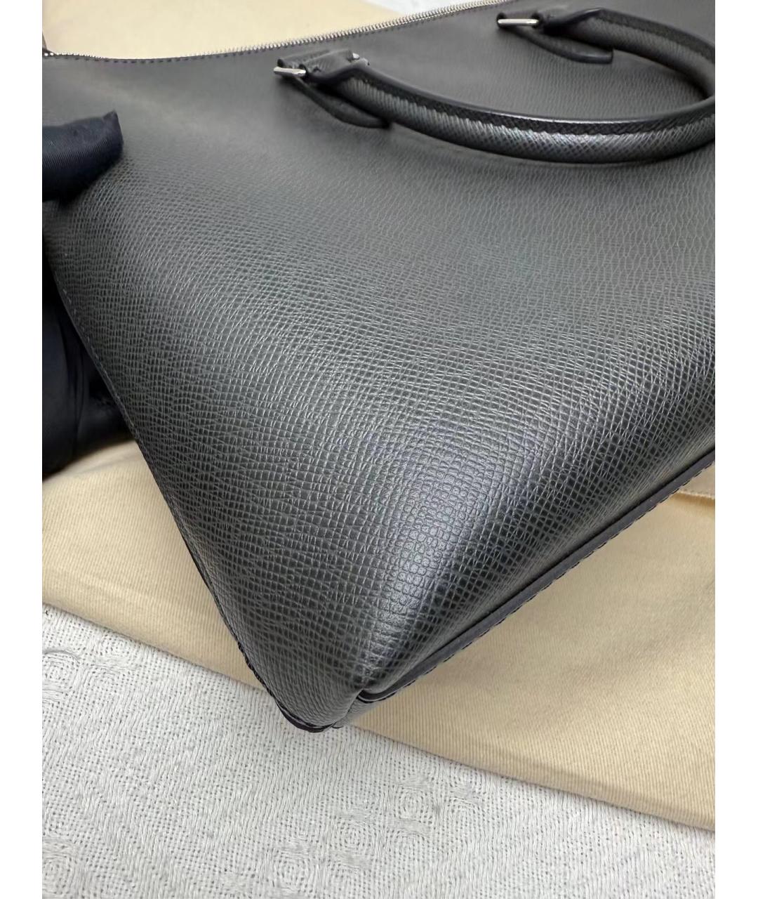 LOUIS VUITTON Черная кожаная сумка на плечо, фото 2