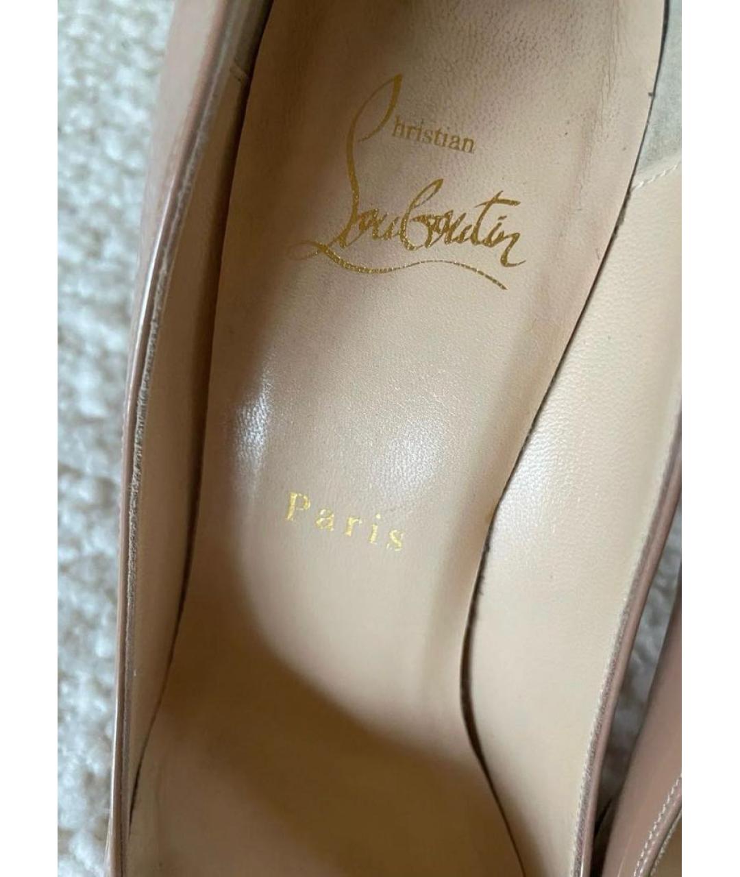 CHRISTIAN LOUBOUTIN Бежевые туфли из лакированной кожи, фото 4