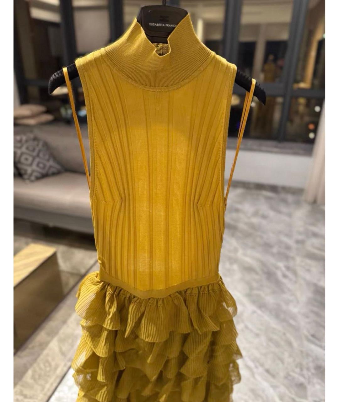 ELISABETTA FRANCHI Горчичное вискозное вечернее платье, фото 2