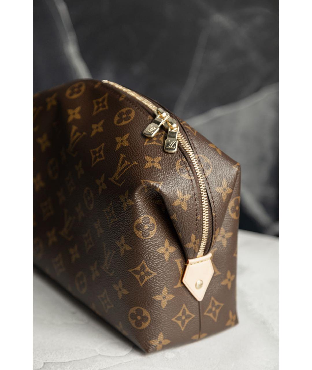 LOUIS VUITTON Коричневая косметичка, фото 4