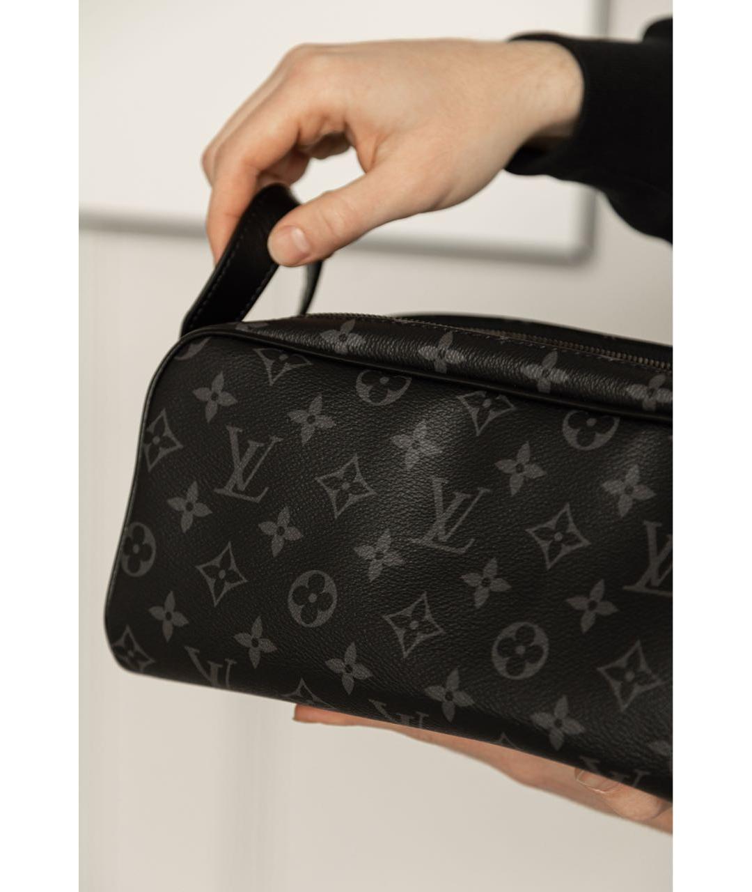 LOUIS VUITTON Черная барсетка, фото 5