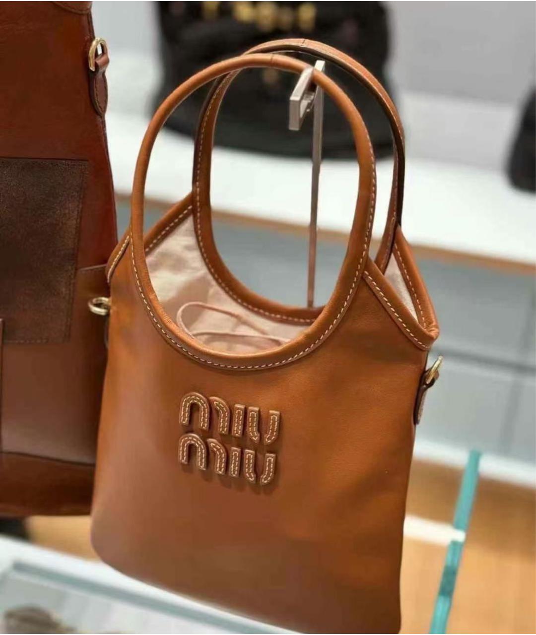 MIU MIU Коричневая кожаная сумка тоут, фото 3