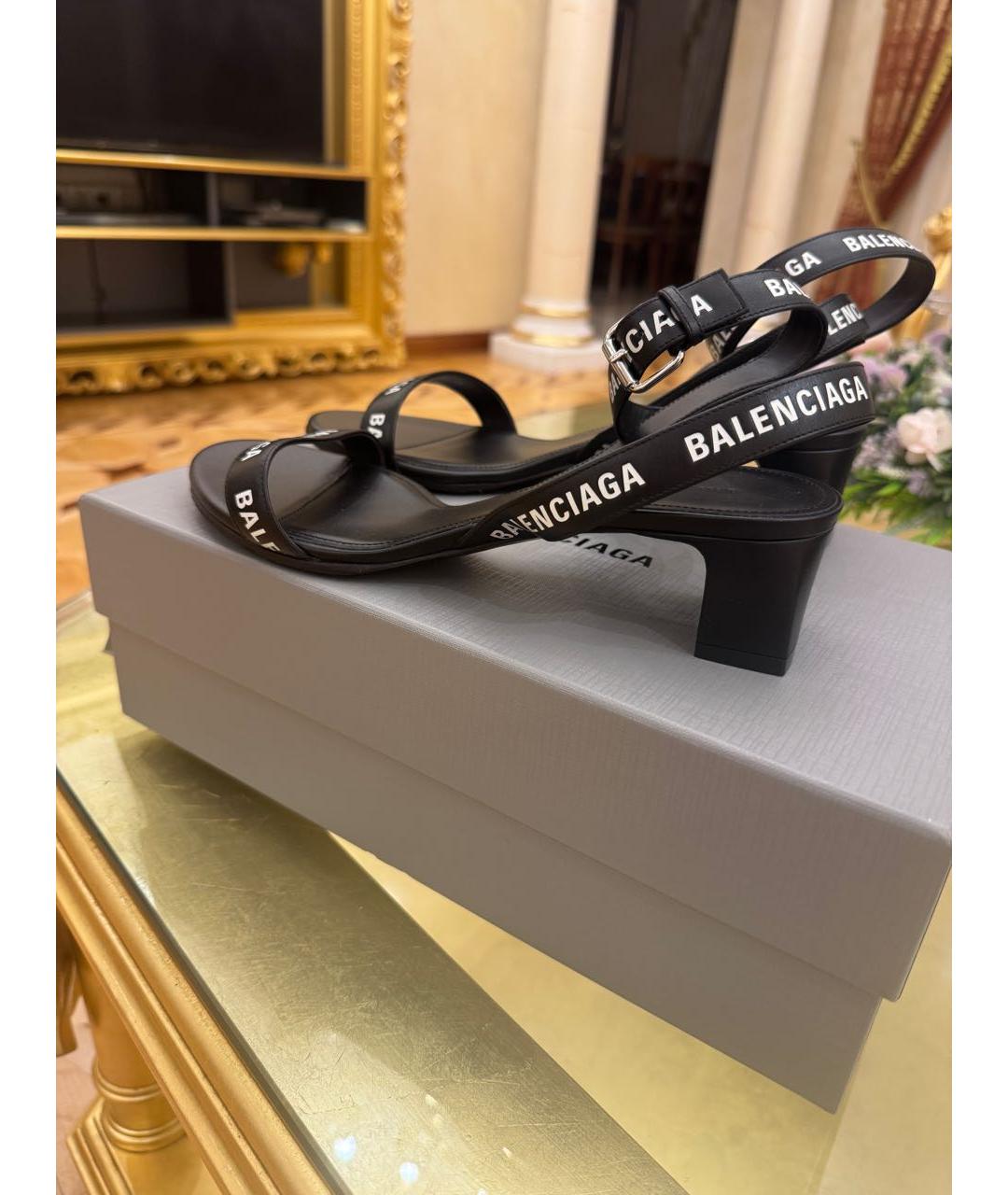 BALENCIAGA Черные кожаные босоножки, фото 2