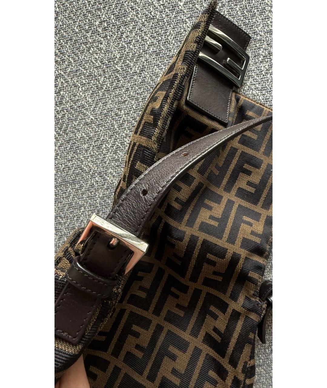 FENDI Коричневая тканевая сумка с короткими ручками, фото 5