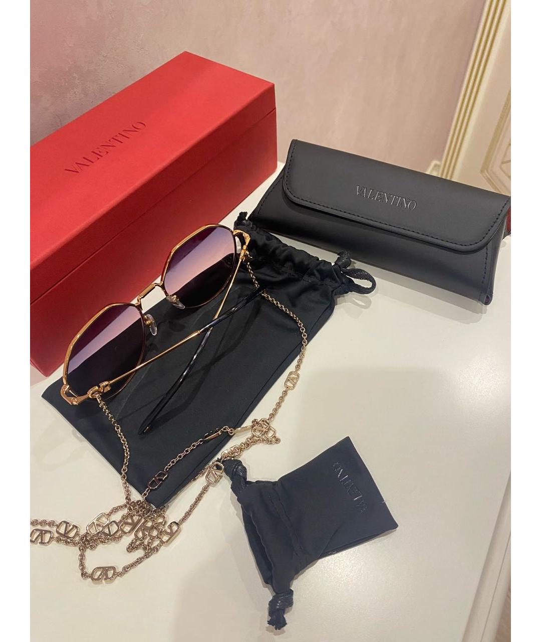 VALENTINO Золотые металлические солнцезащитные очки, фото 2