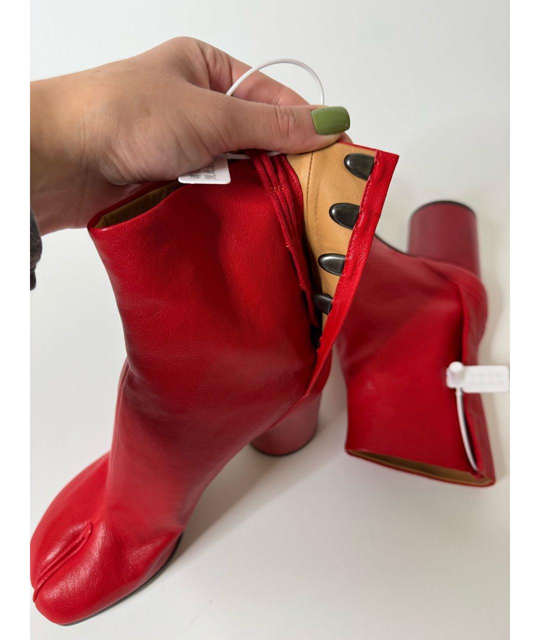 MAISON MARGIELA Красные кожаные ботильоны, фото 5