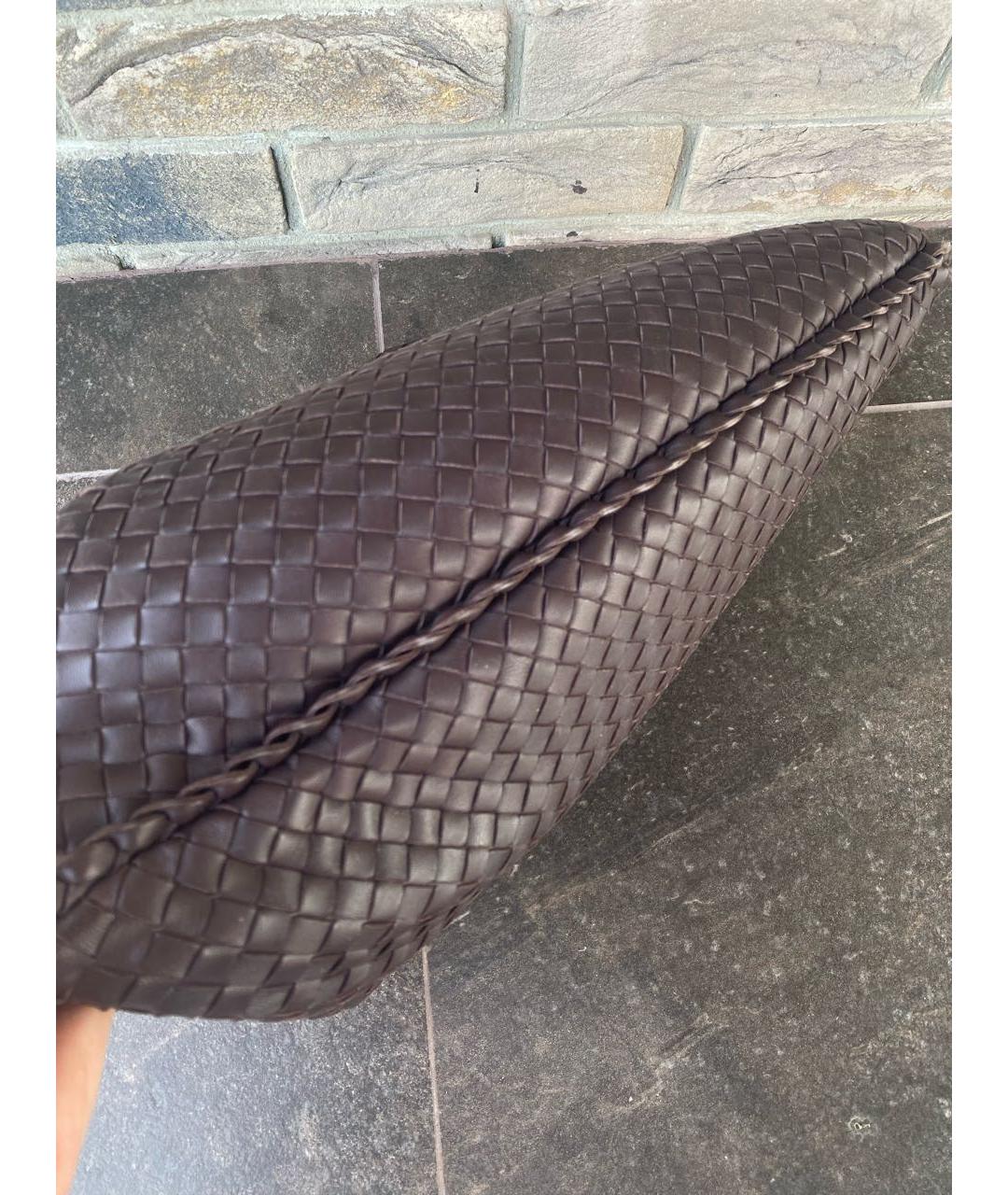 BOTTEGA VENETA Коричневая кожаная сумка с короткими ручками, фото 4