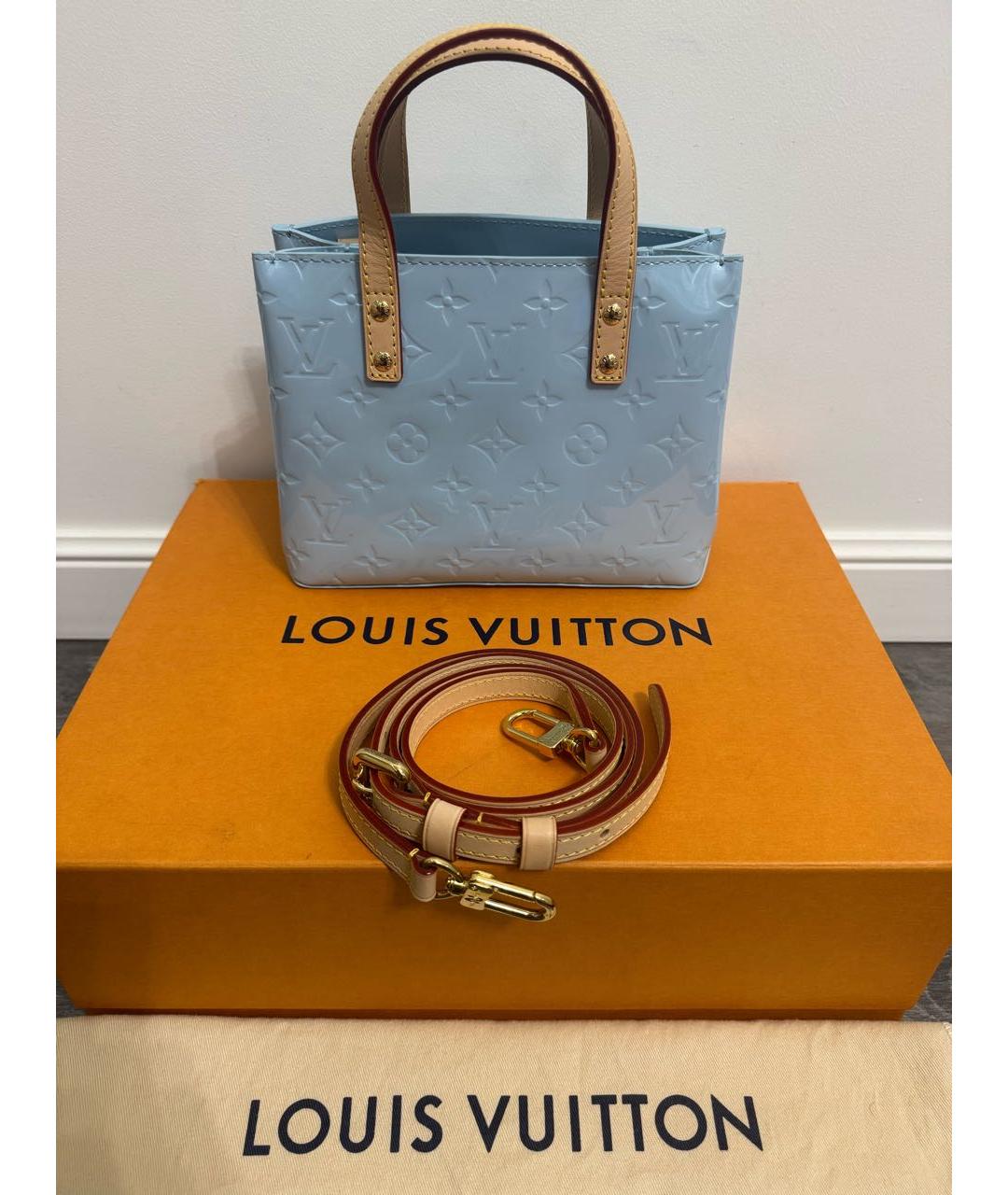 LOUIS VUITTON Голубая сумка через плечо из лакированной кожи, фото 9