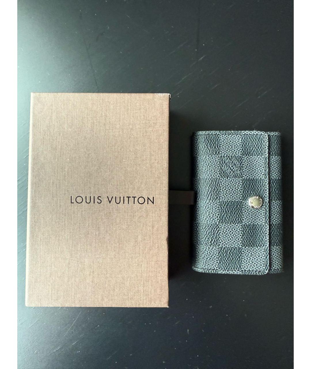LOUIS VUITTON Серая ключница, фото 4