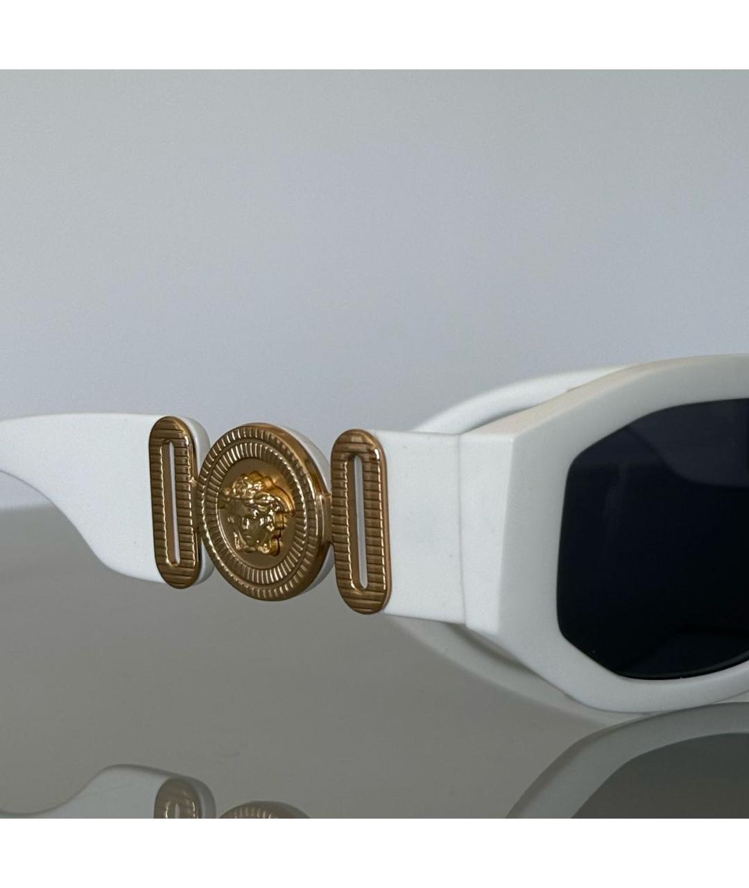 VERSACE Белые пластиковые солнцезащитные очки, фото 3