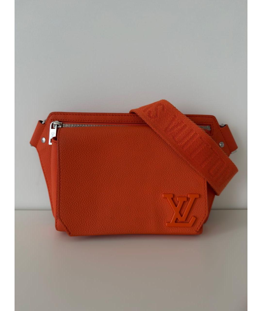LOUIS VUITTON Оранжевая кожаная поясная сумка, фото 6
