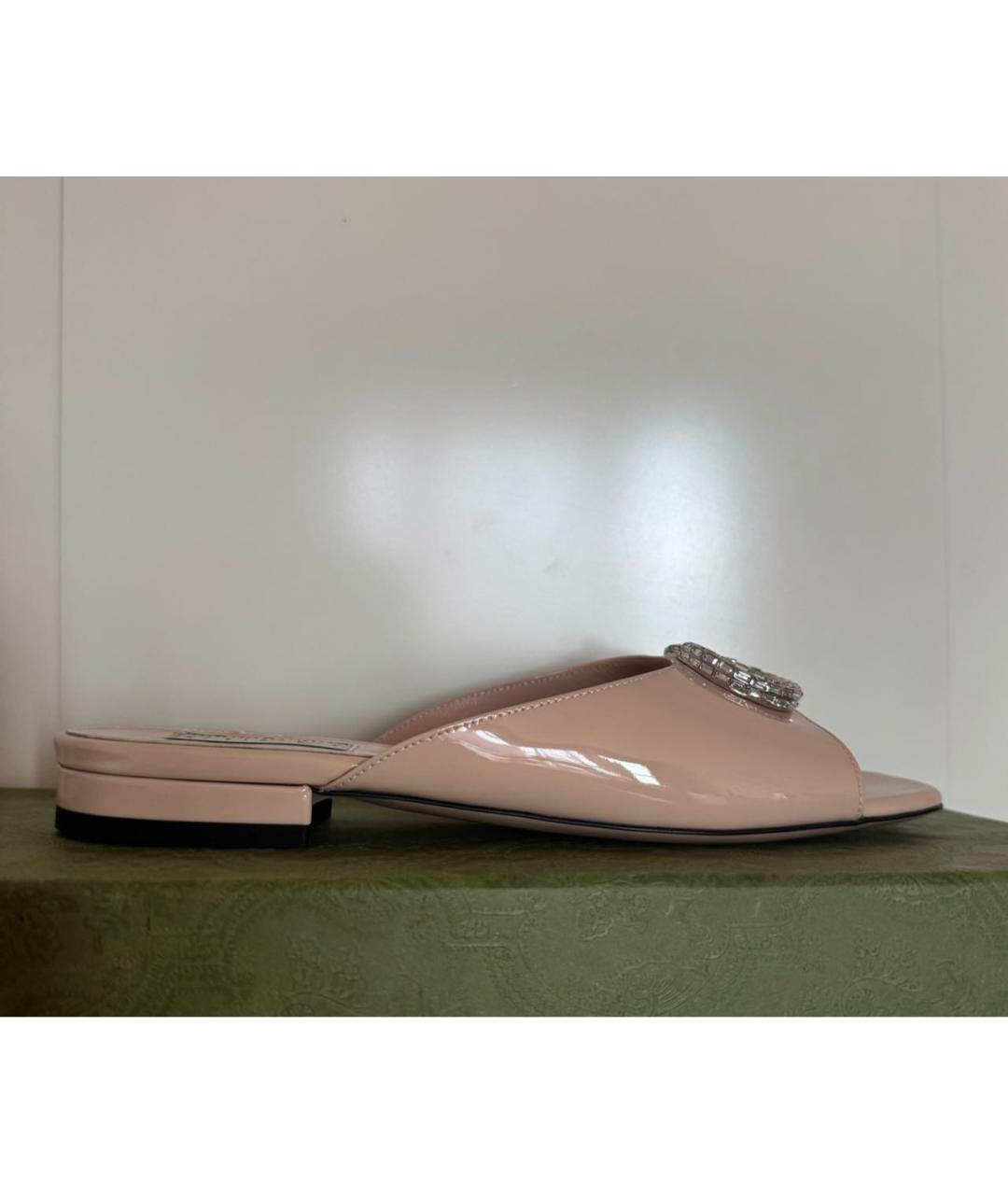 GUCCI Бежевые сандалии из лакированной кожи, фото 6