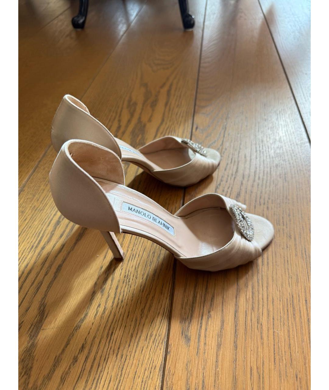 MANOLO BLAHNIK Бежевые текстильные туфли, фото 5