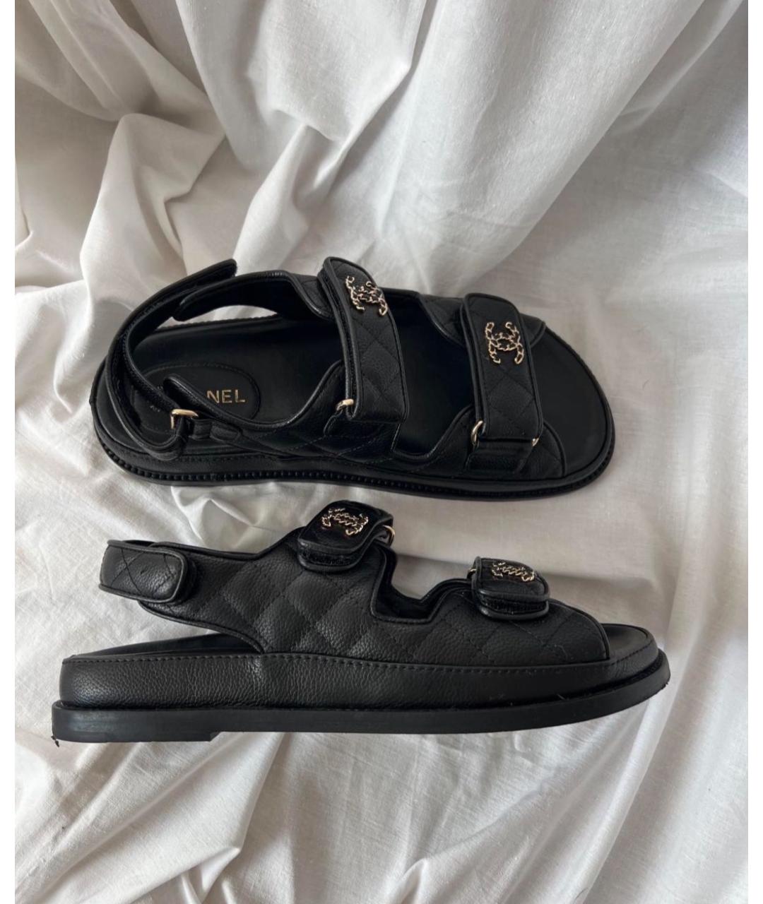 CHANEL Черные кожаные сандалии, фото 2