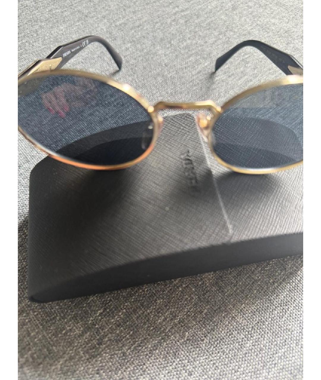 PRADA Золотые металлические солнцезащитные очки, фото 3
