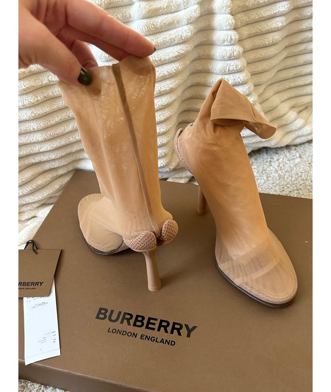 BURBERRY Бежевые текстильные босоножки, фото 5