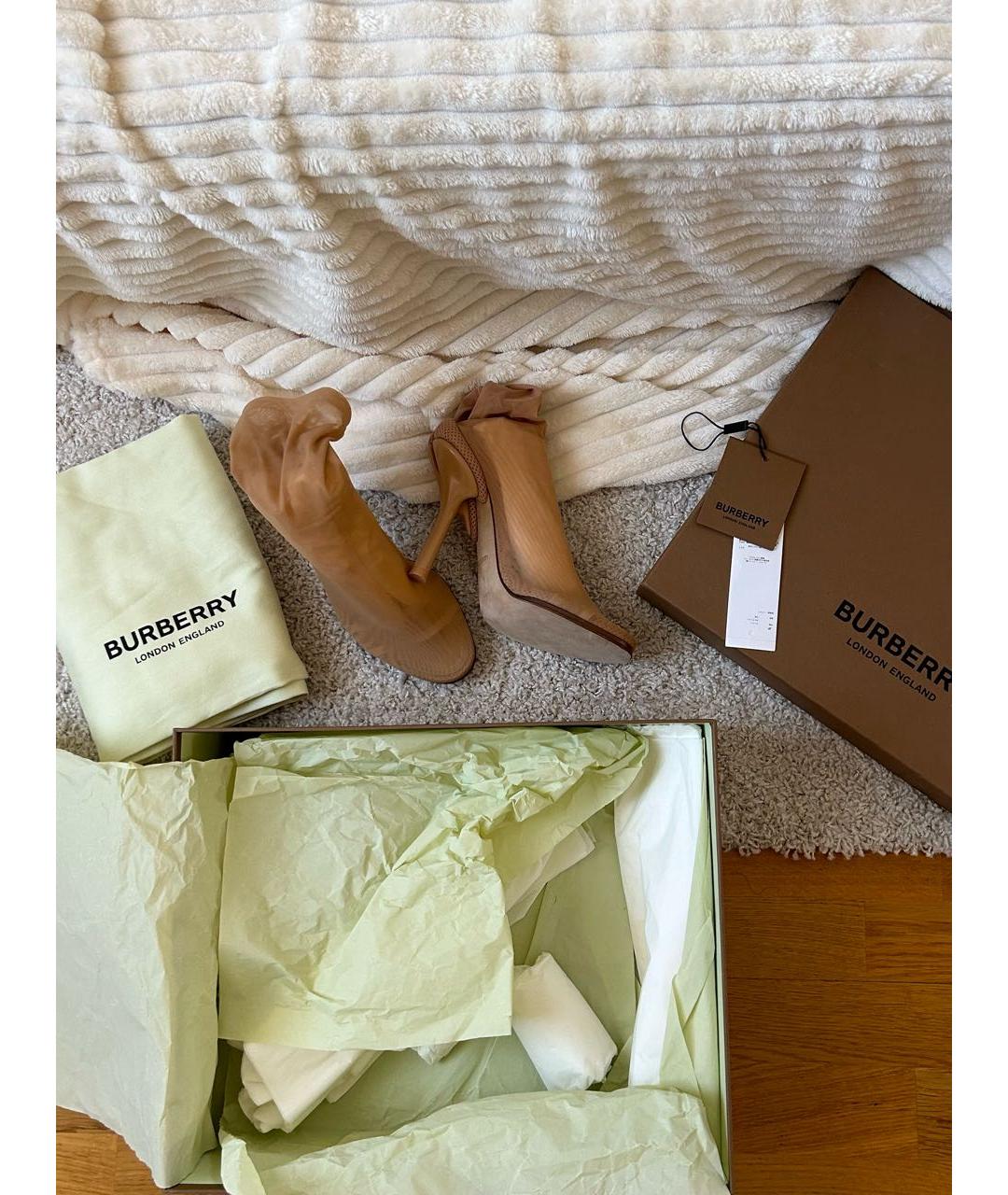BURBERRY Бежевые текстильные босоножки, фото 4