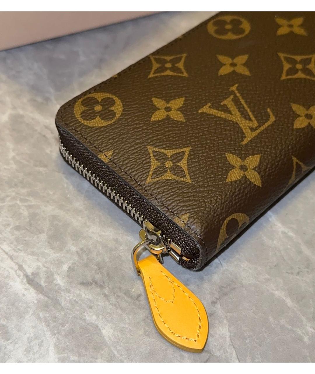 LOUIS VUITTON Коричневый кожаный кошелек, фото 7