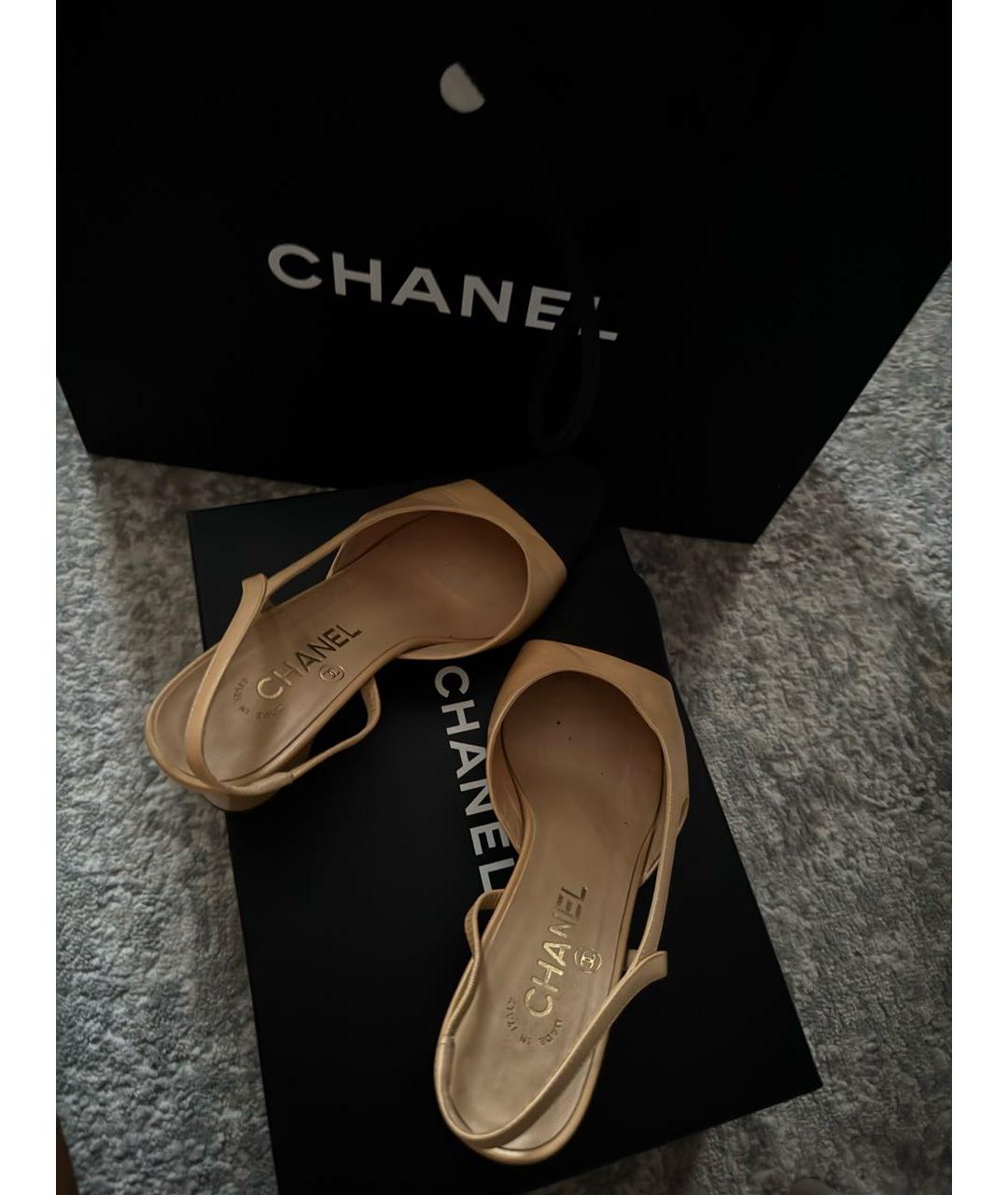 CHANEL Бежевые кожаные туфли, фото 2