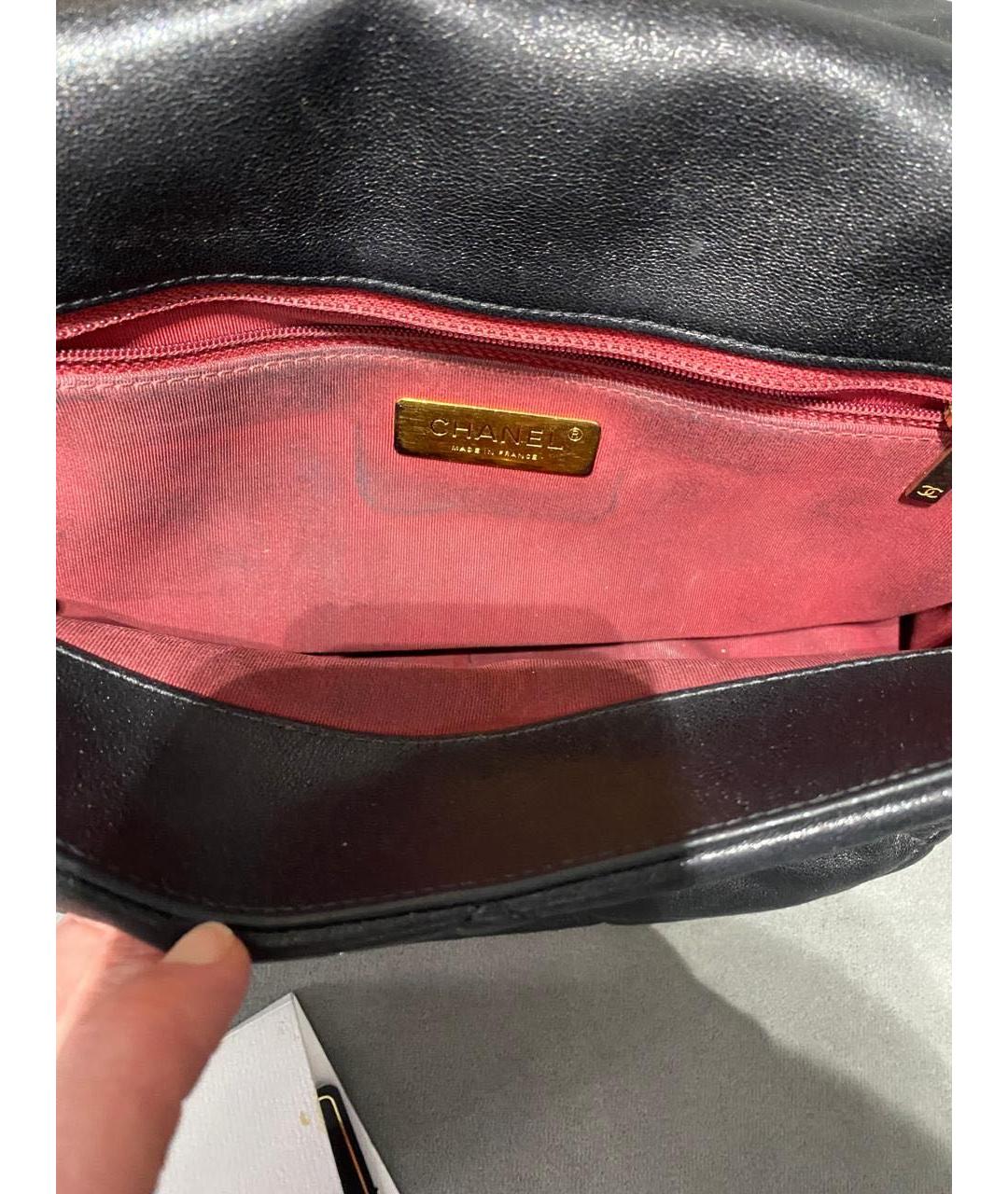 CHANEL Черная кожаная сумка с короткими ручками, фото 6