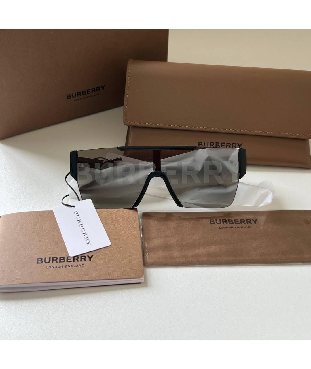 BURBERRY Черные пластиковые солнцезащитные очки, фото 4