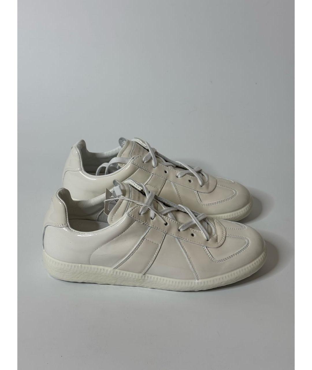 MAISON MARGIELA Белые кеды из лакированной кожи, фото 9