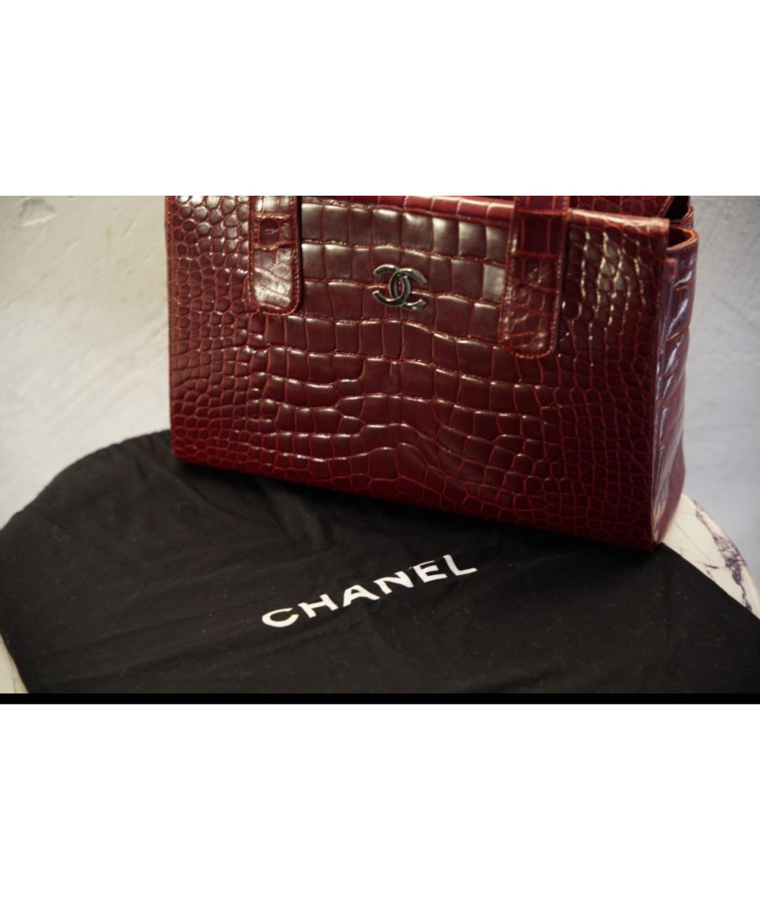 CHANEL Красная сумка тоут из экзотической кожи, фото 7