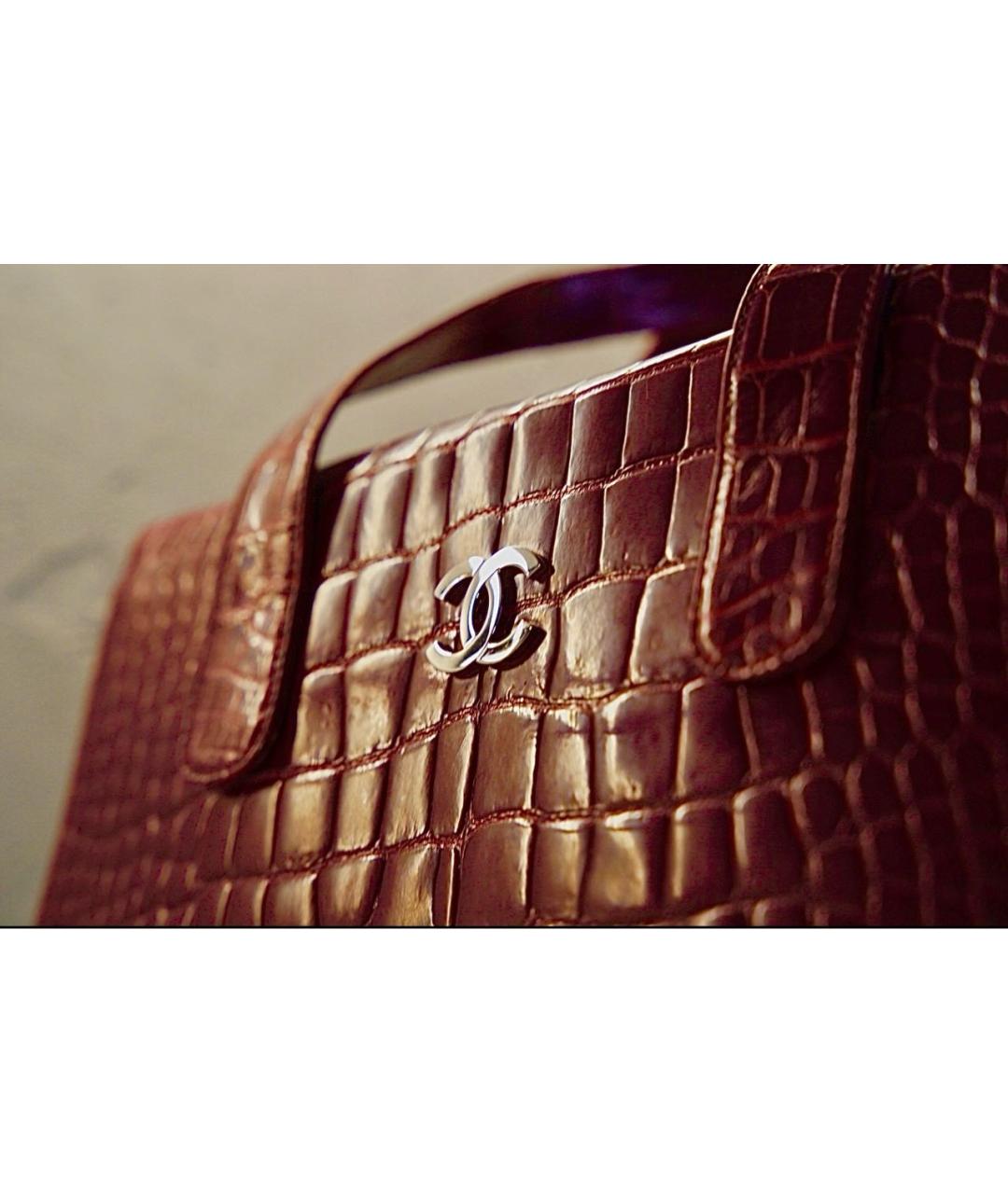 CHANEL Красная сумка тоут из экзотической кожи, фото 6