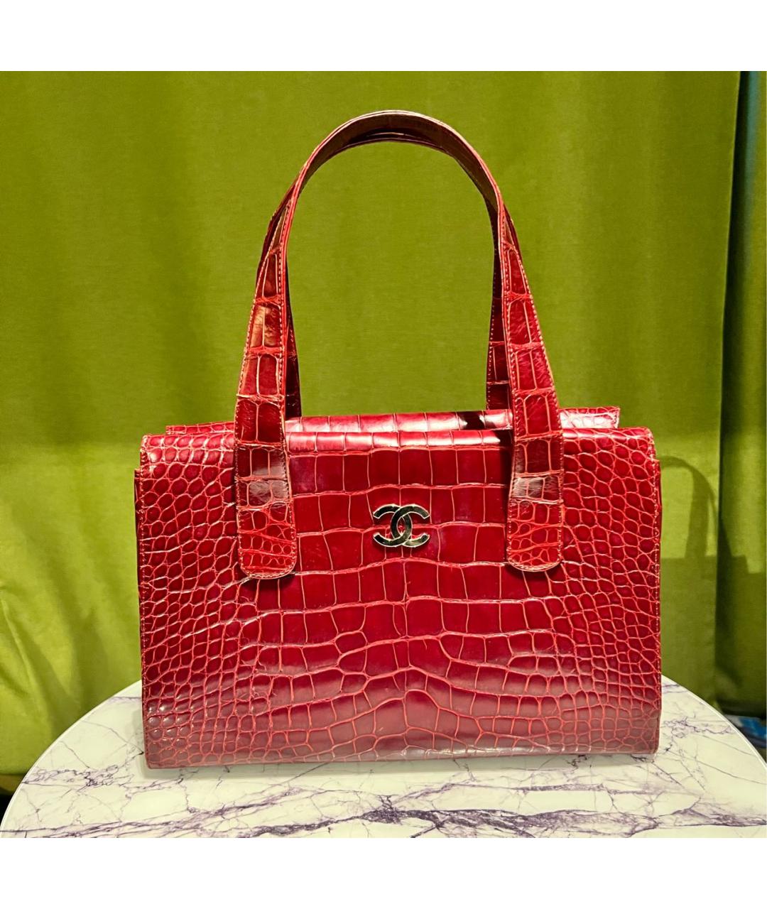 CHANEL Красная сумка тоут из экзотической кожи, фото 8