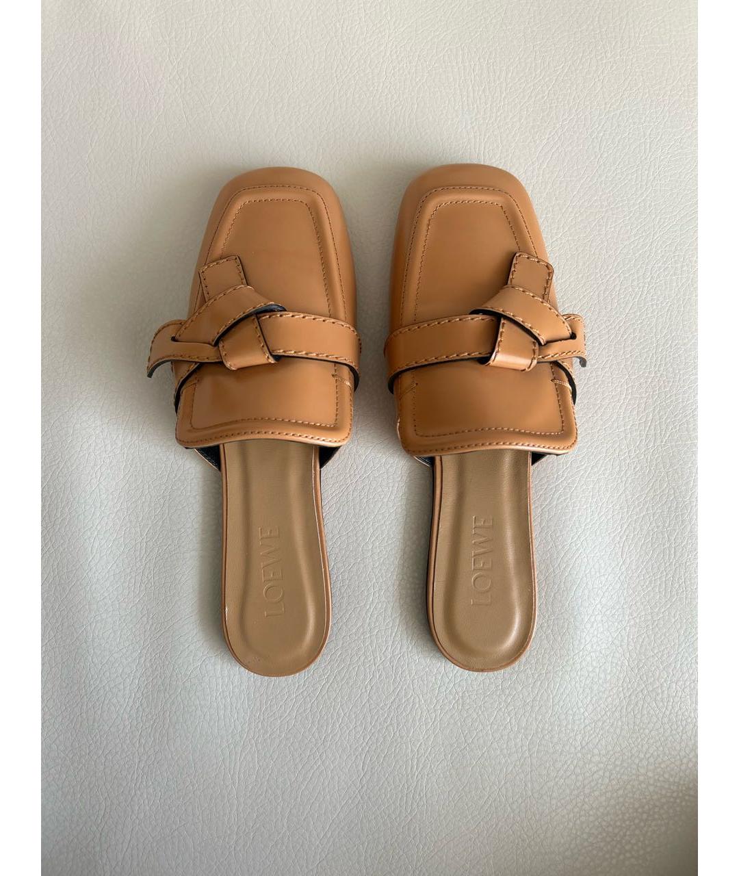 LOEWE Горчичные кожаные мюли, фото 3