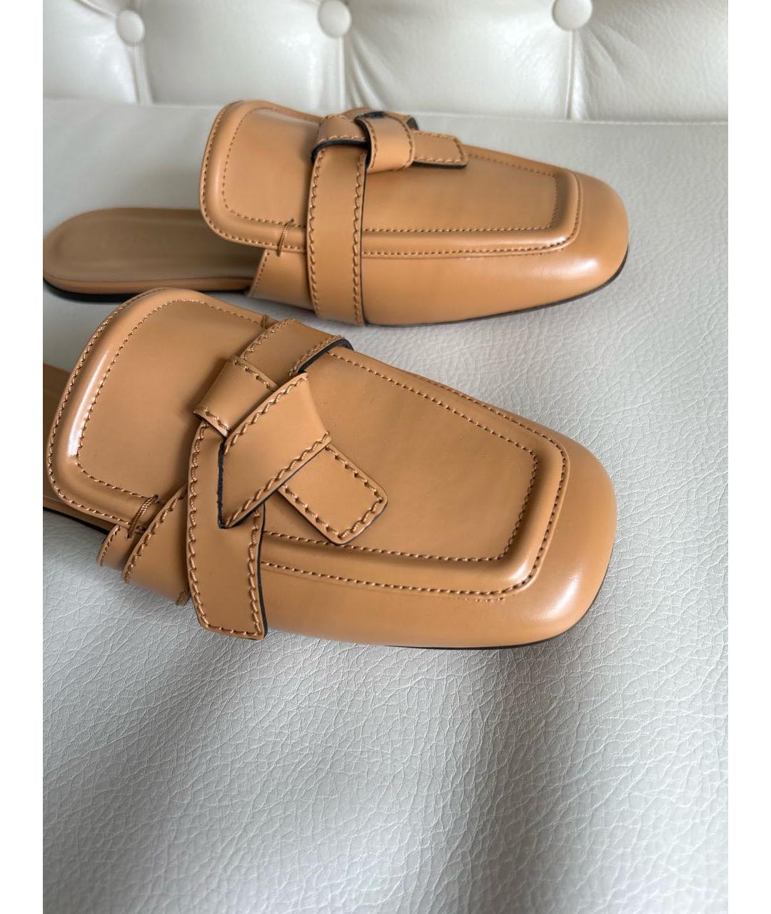LOEWE Горчичные кожаные мюли, фото 6