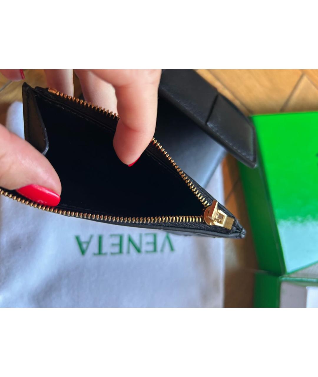 BOTTEGA VENETA Черный кожаный кошелек, фото 5