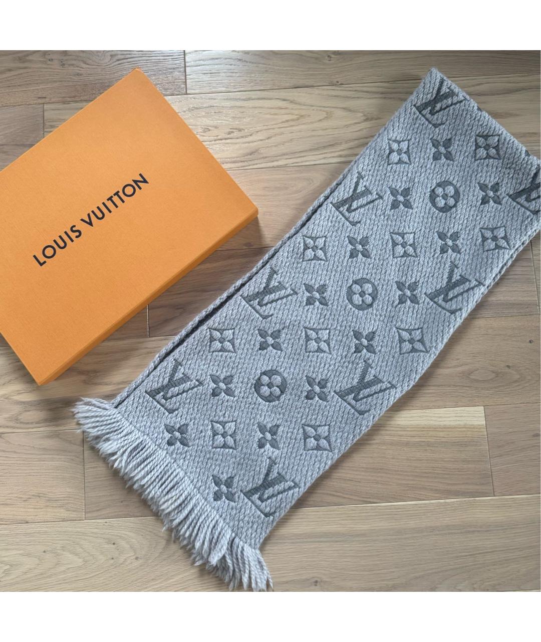LOUIS VUITTON Серый шерстяной шарф, фото 6