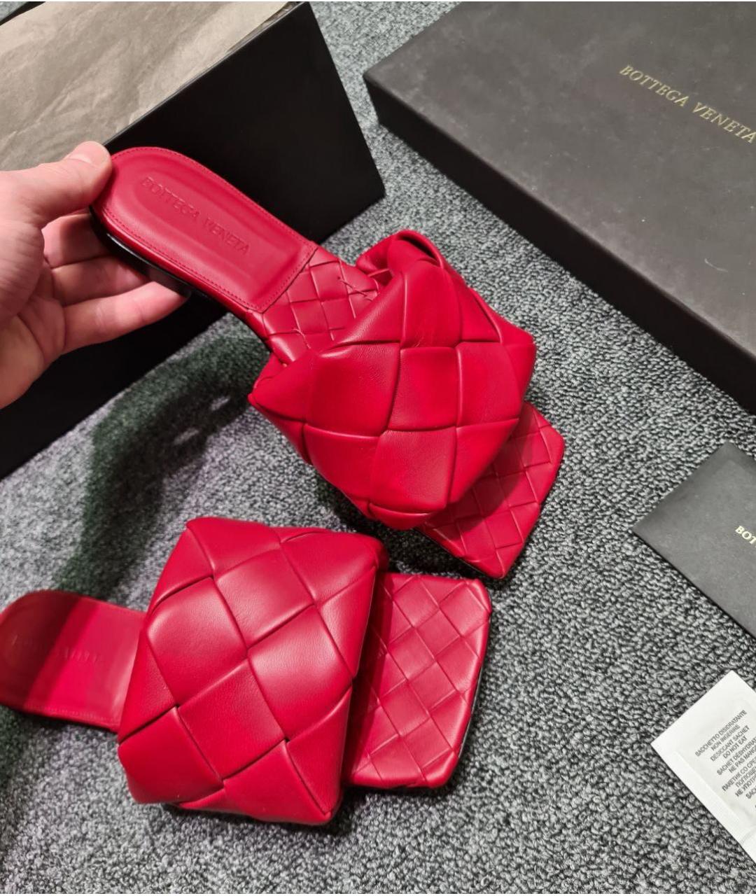 BOTTEGA VENETA Красные кожаные мюли, фото 5