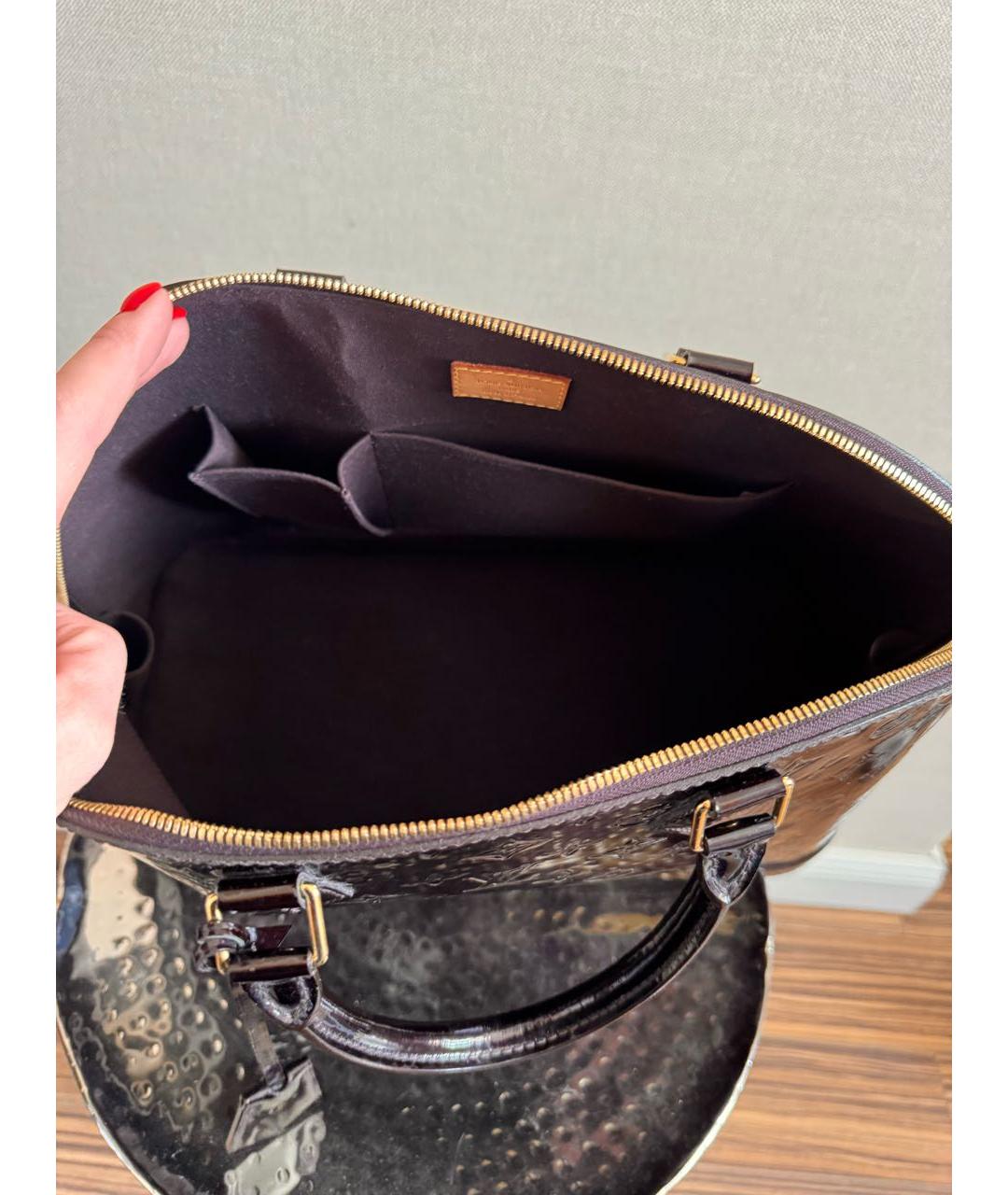LOUIS VUITTON Бордовая сумка с короткими ручками из лакированной кожи, фото 7