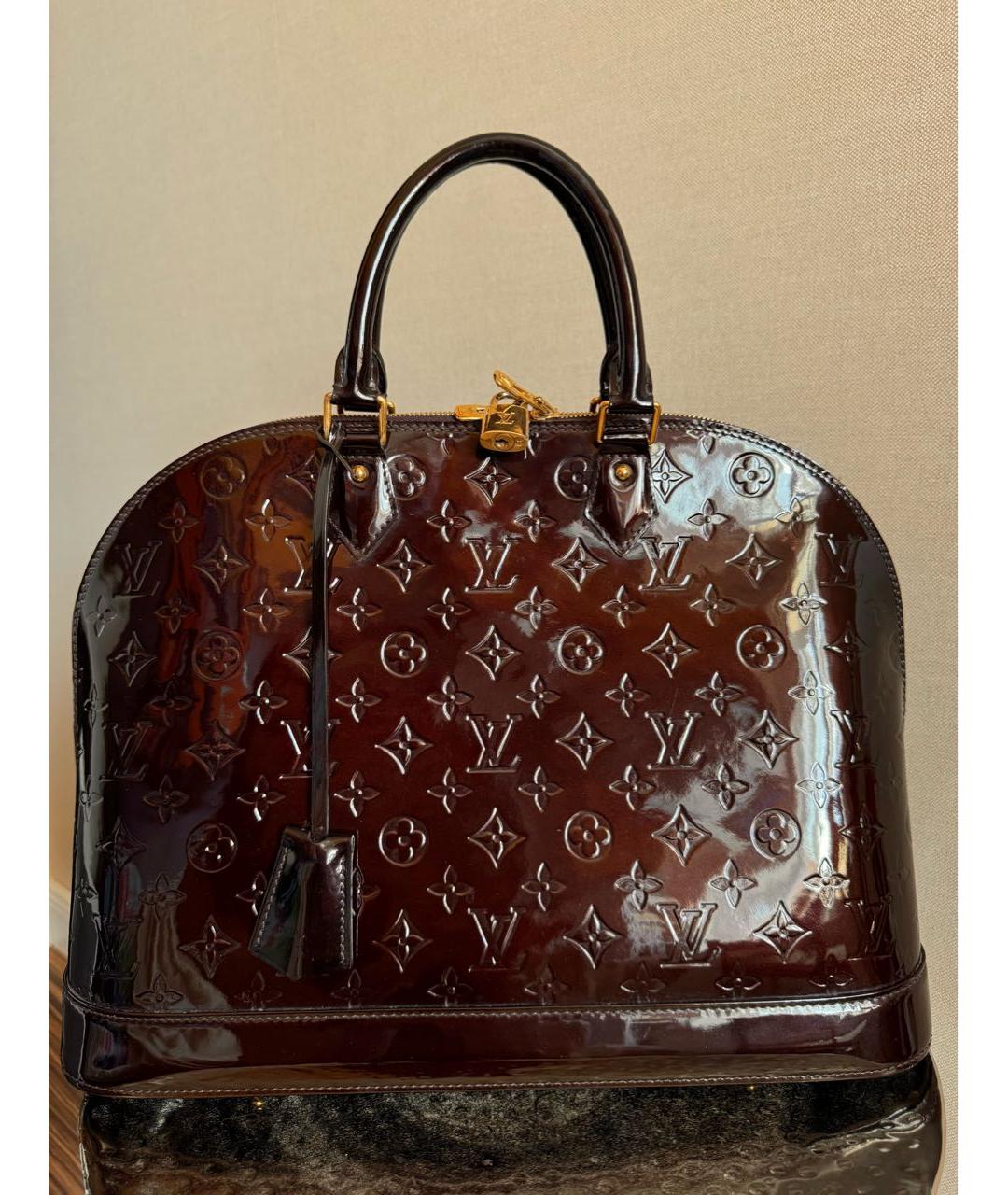 LOUIS VUITTON Бордовая сумка с короткими ручками из лакированной кожи, фото 9