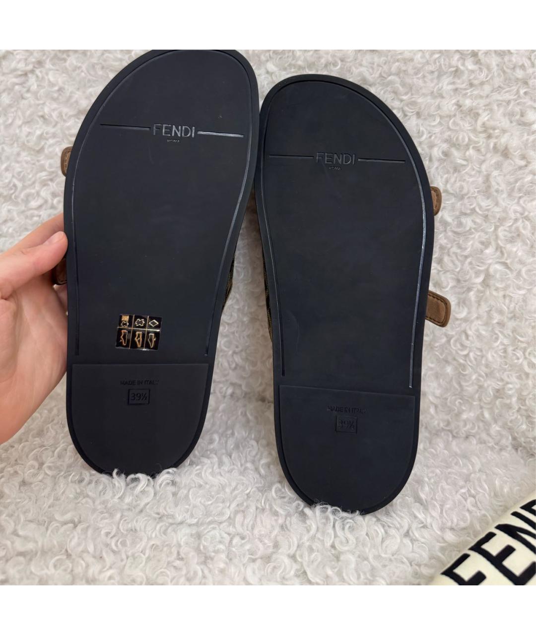 FENDI Бежевые сандалии, фото 6