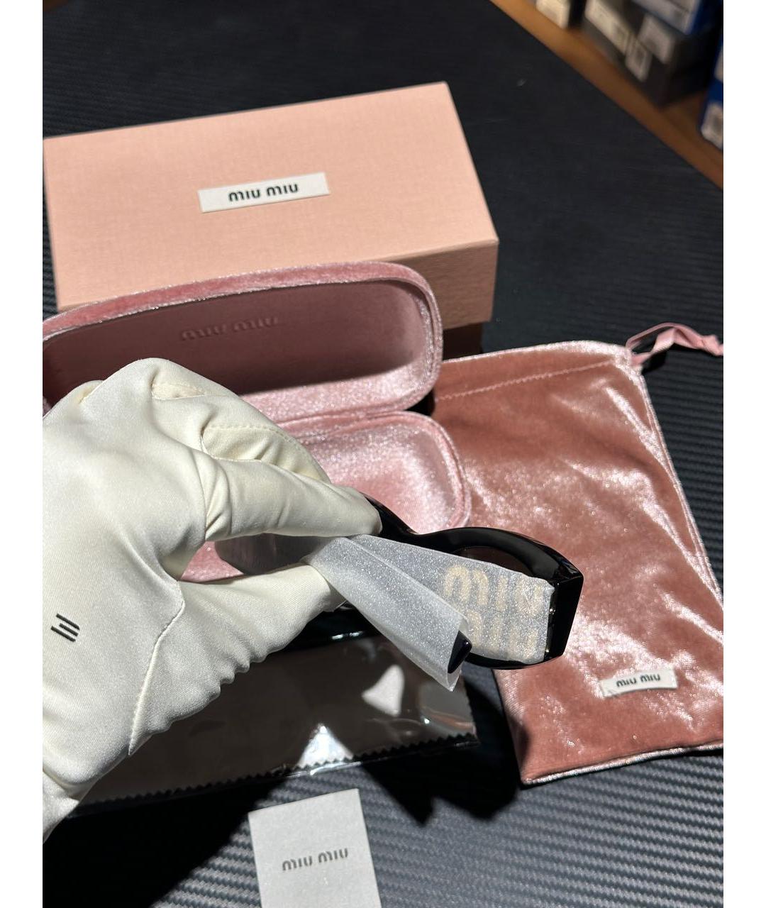 MIU MIU Черные пластиковые солнцезащитные очки, фото 5