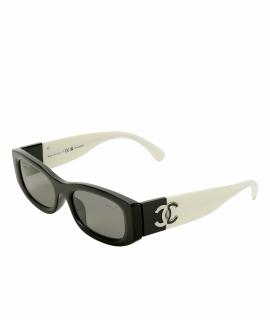 CHANEL Солнцезащитные очки