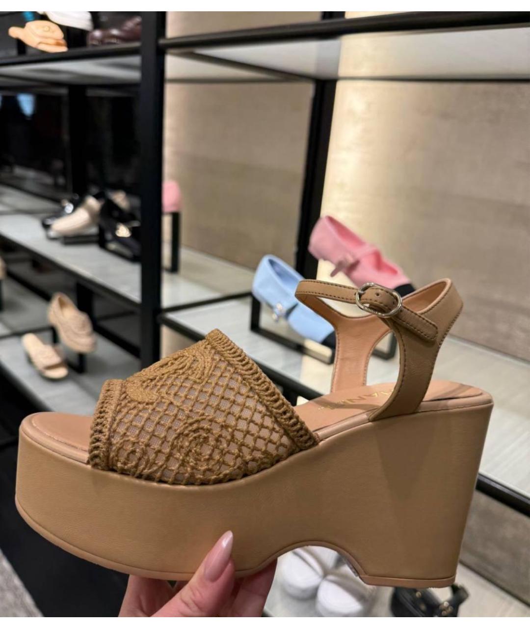CHANEL Бежевые кожаные босоножки, фото 3