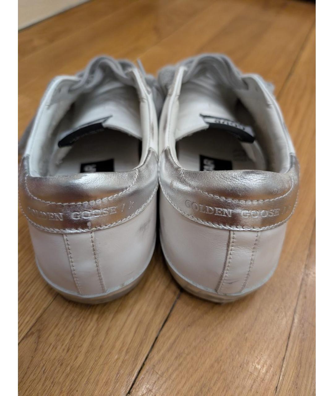 GOLDEN GOOSE DELUXE BRAND Белые кожаные низкие кроссовки / кеды, фото 3