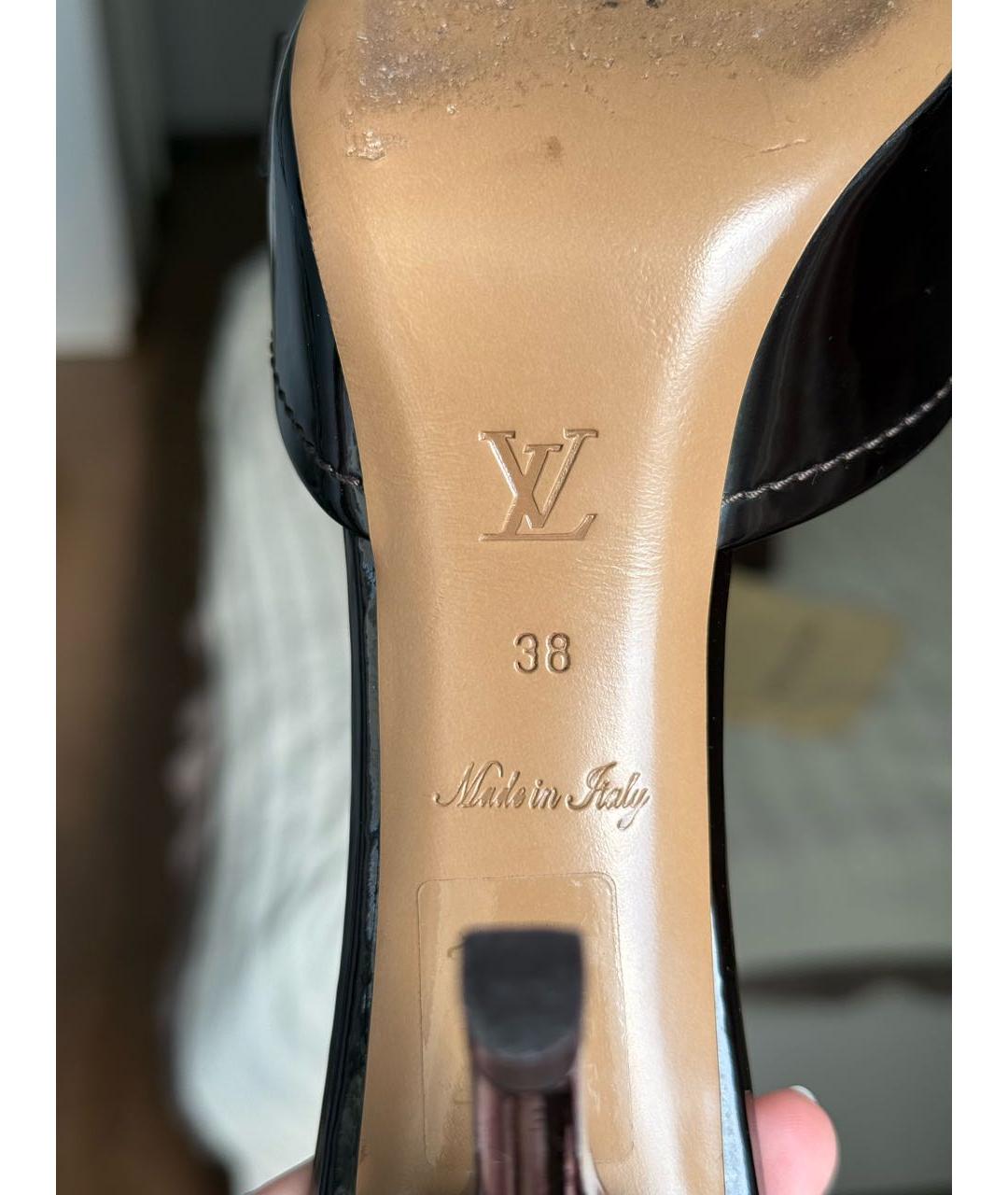 LOUIS VUITTON Коричневые мюли из лакированной кожи, фото 4