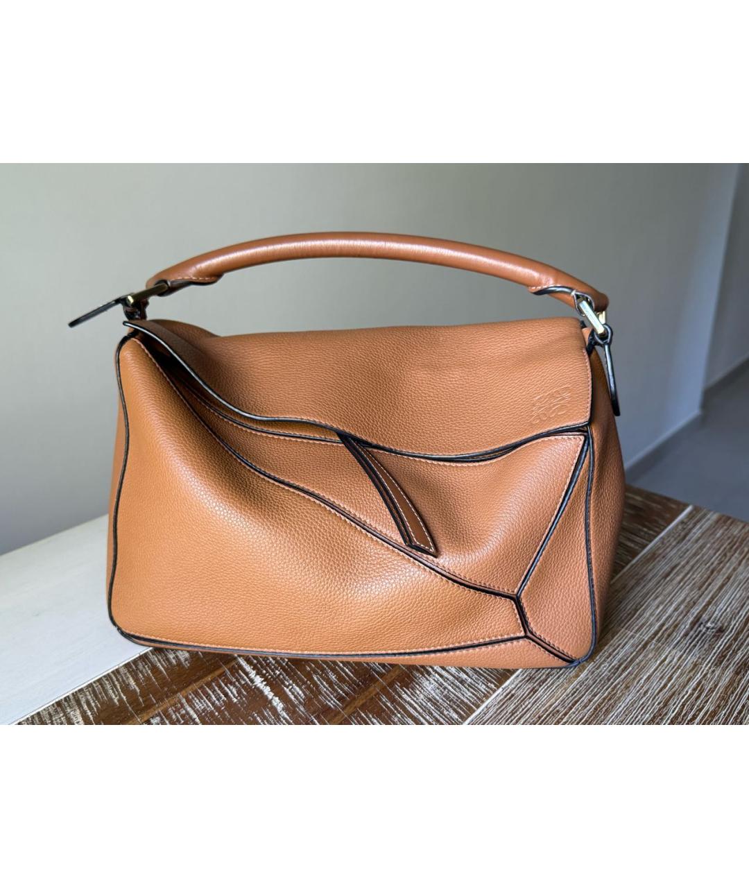 LOEWE Коричневая кожаная сумка через плечо, фото 2