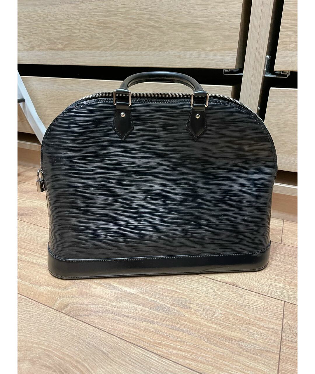LOUIS VUITTON Черная кожаная сумка тоут, фото 7